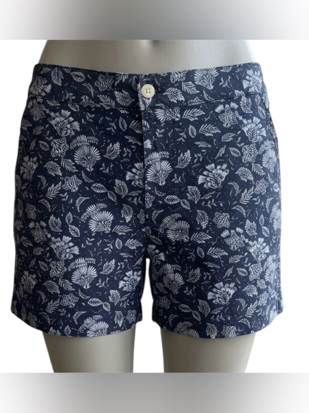 Jachs Girlfriend Chino Floral Blue Women's Shorts size XXL